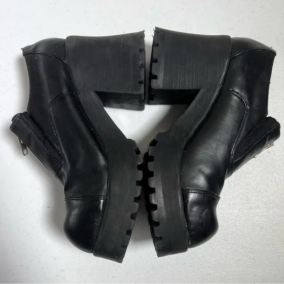 Vintage l.e.i. Black Faux Leather Chunky Block Heel Platform Shoes - Picture 6 of 12